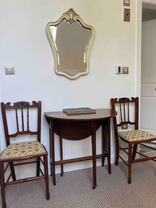 Helens Haven First Floor Apartment Via Stairs プレストン エクステリア 写真